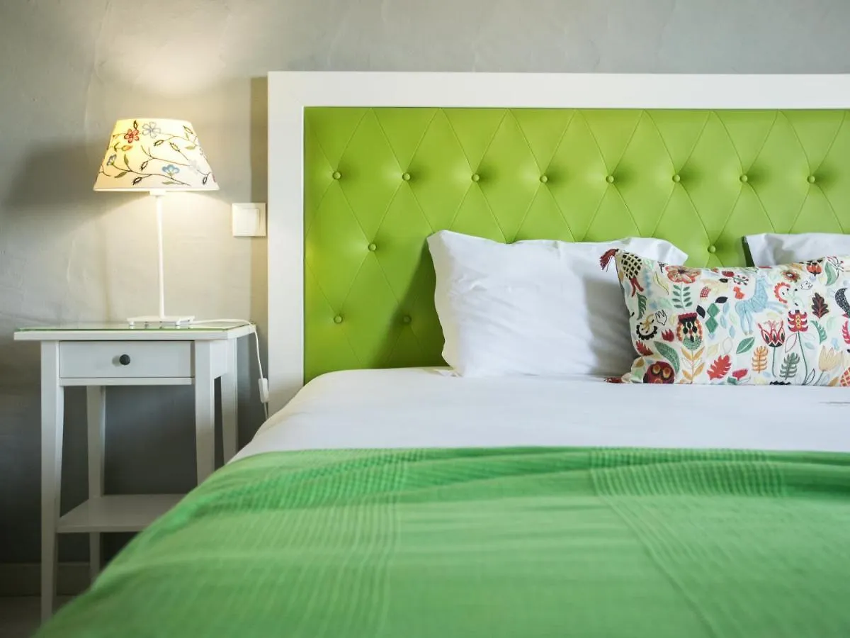 Quinta Dos I'S - Algarve Villa Ferrarias  Farm stay